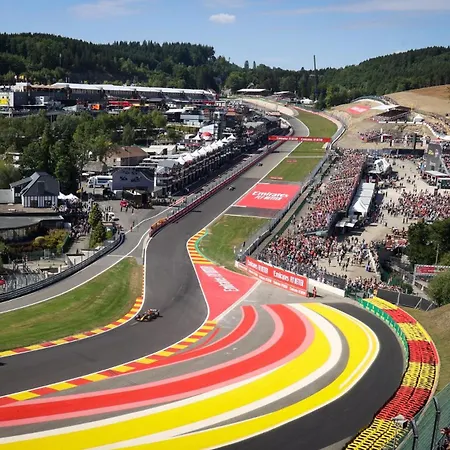 Vintage Racing 2 Bedrooms 300m From The Track Appartement Stavelot